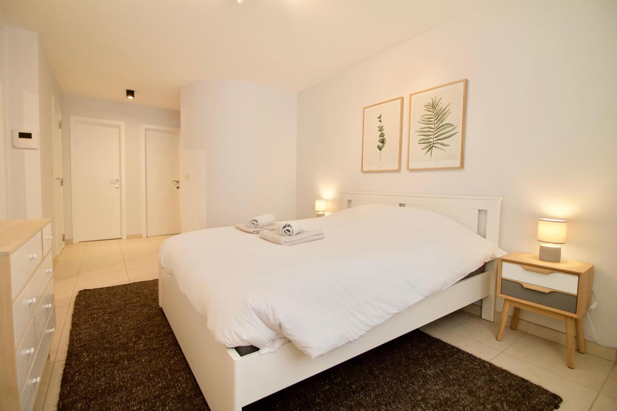 Heart Of Grand Place - Stunning 3Br Triplex Brussel Bagian luar foto